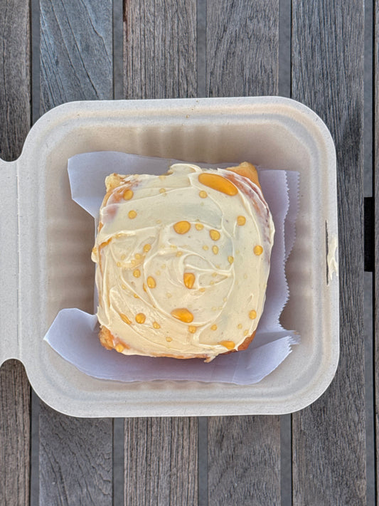 HONEY BUTTER CRÈME ROLL